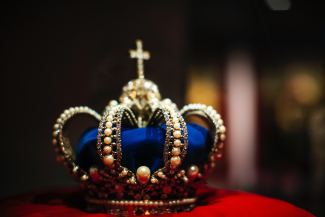 Cover art for REIGN:  Glory of the Crown